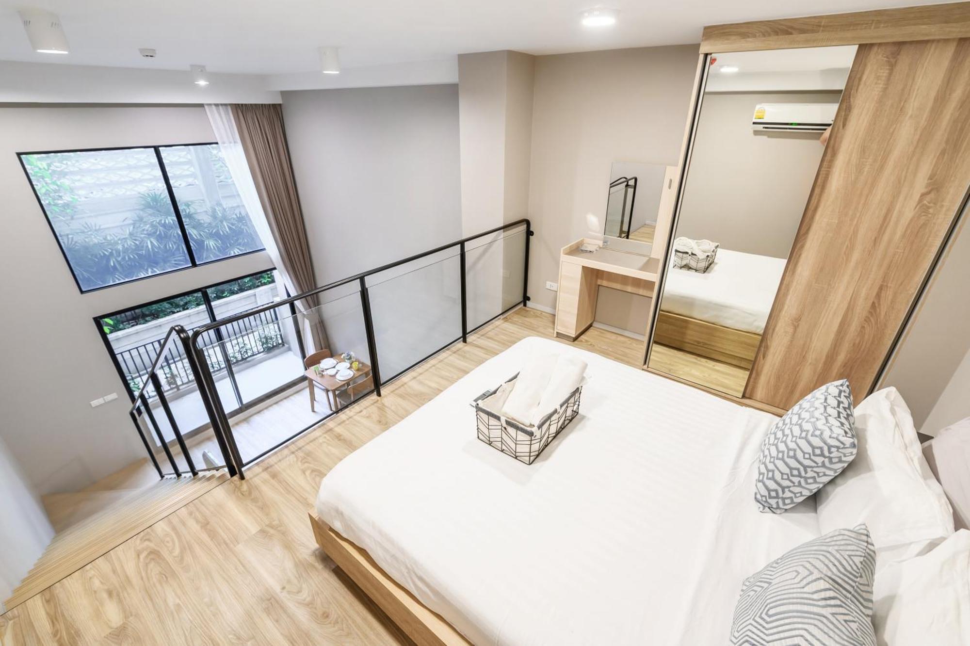 Blossom Sathorn By Plearn Apartment Bangkok Phòng bức ảnh