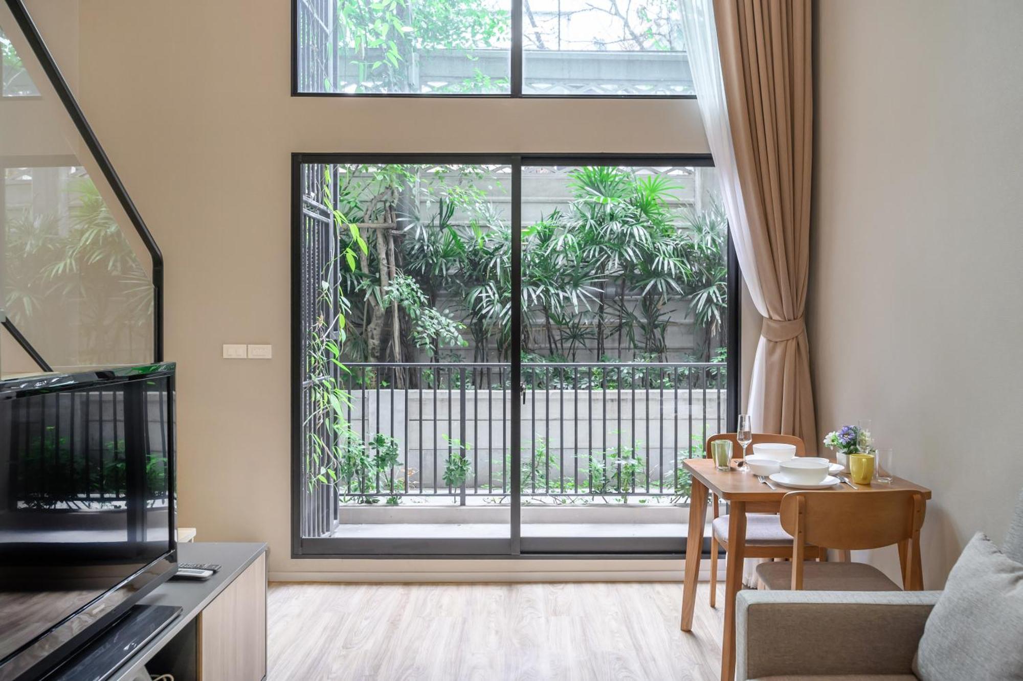 Blossom Sathorn By Plearn Apartment Bangkok Phòng bức ảnh